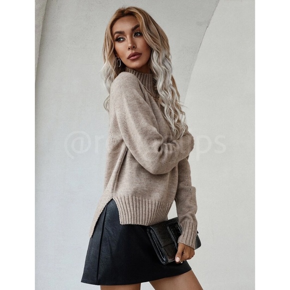 Beige Knit Turtleneck Pullover Sweater Long Sleeve Side Slits - Picture 4 of 10